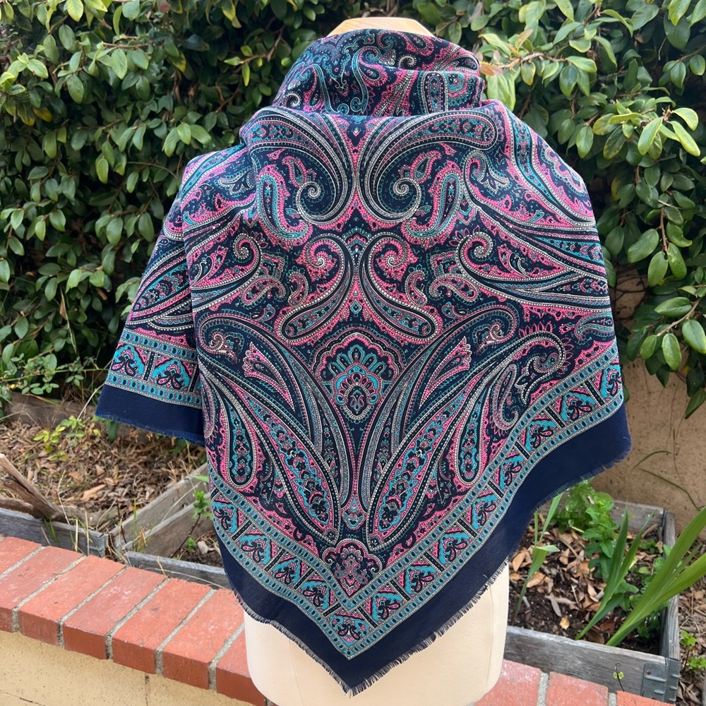 Vintage Paisley Patterned Scarf - Blue and Pink